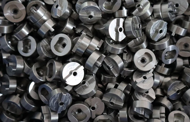Qu'est-ce qu'une machine CNC de type suisse ? Le guide définitif de l'usinage de précision