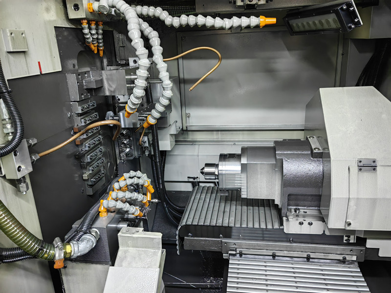 Swiss_lathe.jpg Swiss_lathe.jpg