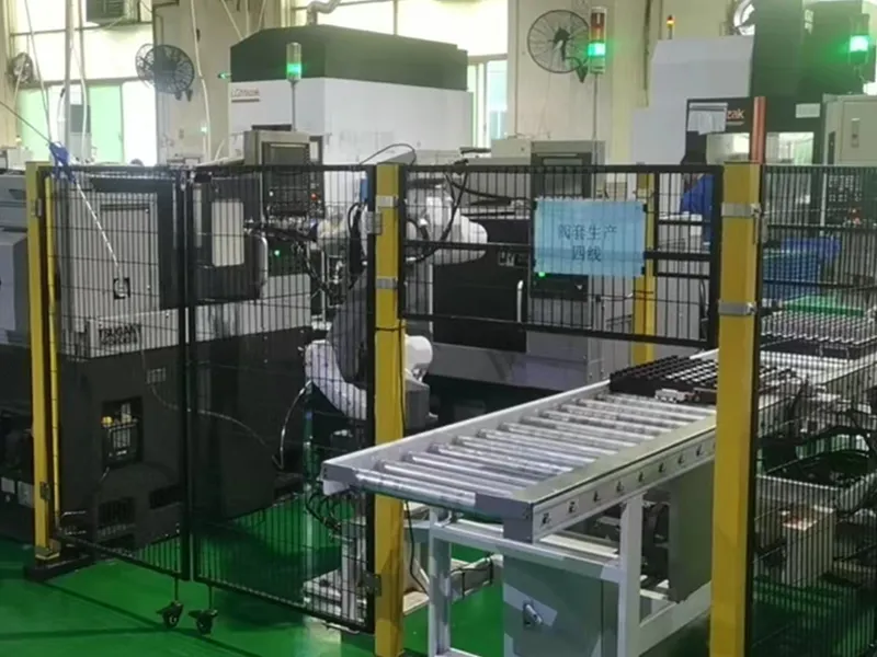 Usinage CNC de production avancée dans un atelier d'usinage à grand volume