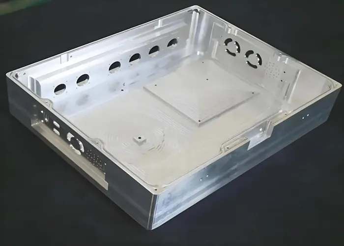 Boîtier usiné sur mesure : Services de fabrication CNC de précision pour boîtiers métalliques et plastiques.