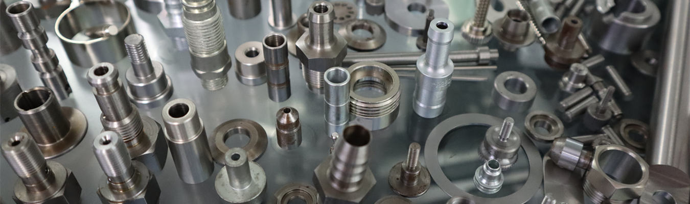 Entreprise de fabrication sur mesure d’écrous et boulons Entreprise de fabrication sur mesure d’écrous et boulons fournissant des attaches usinées CNC de précision pour applications industrielles et OEM