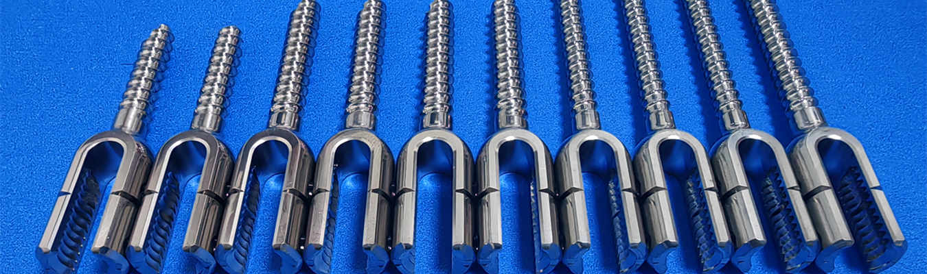 Boulons en titane de qualité chirurgicale pour applications de fixation médicale Boulons en titane de qualité chirurgicale et vis médicales en titane fabriquées pour dispositifs médicaux implantables et systèmes de fixation orthopédiques